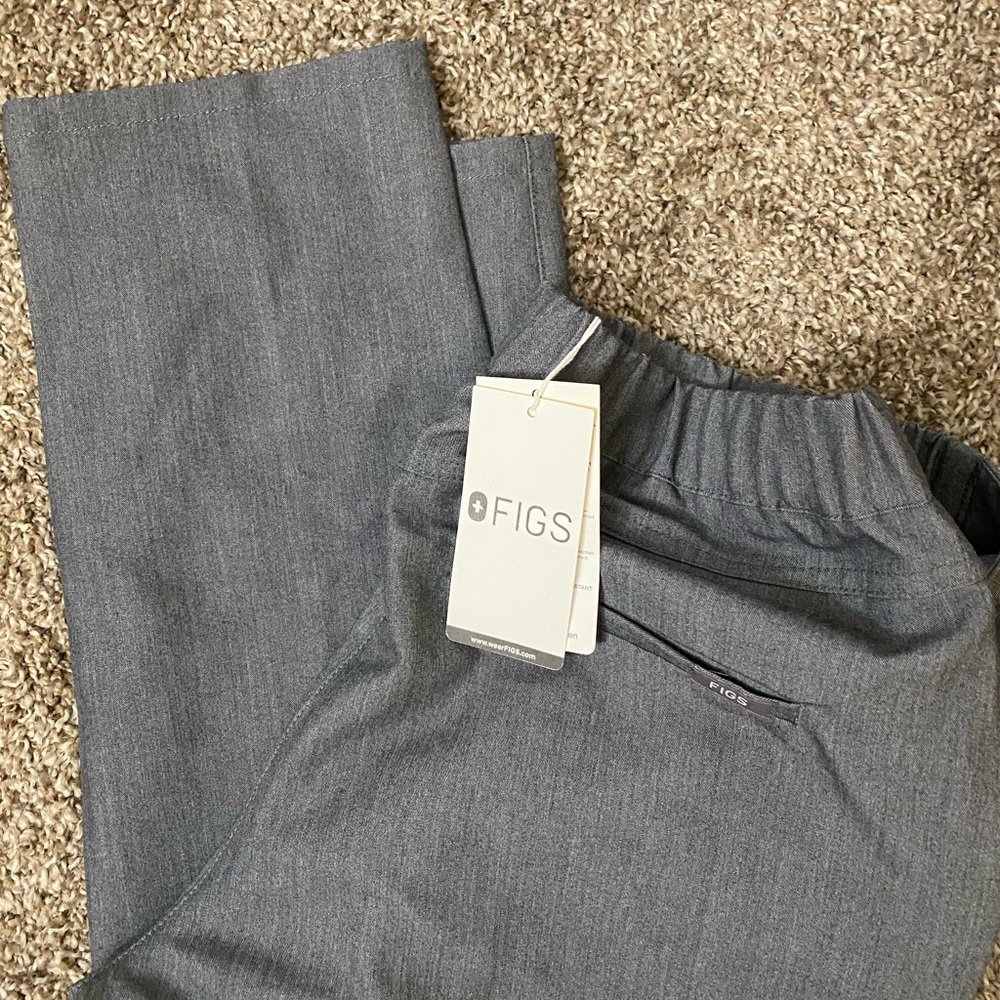 FIGS Scrub Pants (Gray)